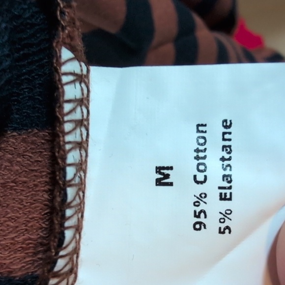 Lilycoco Black and Brown Striped Cropped Long Sleeve Top NWT - Picture 4 of 5